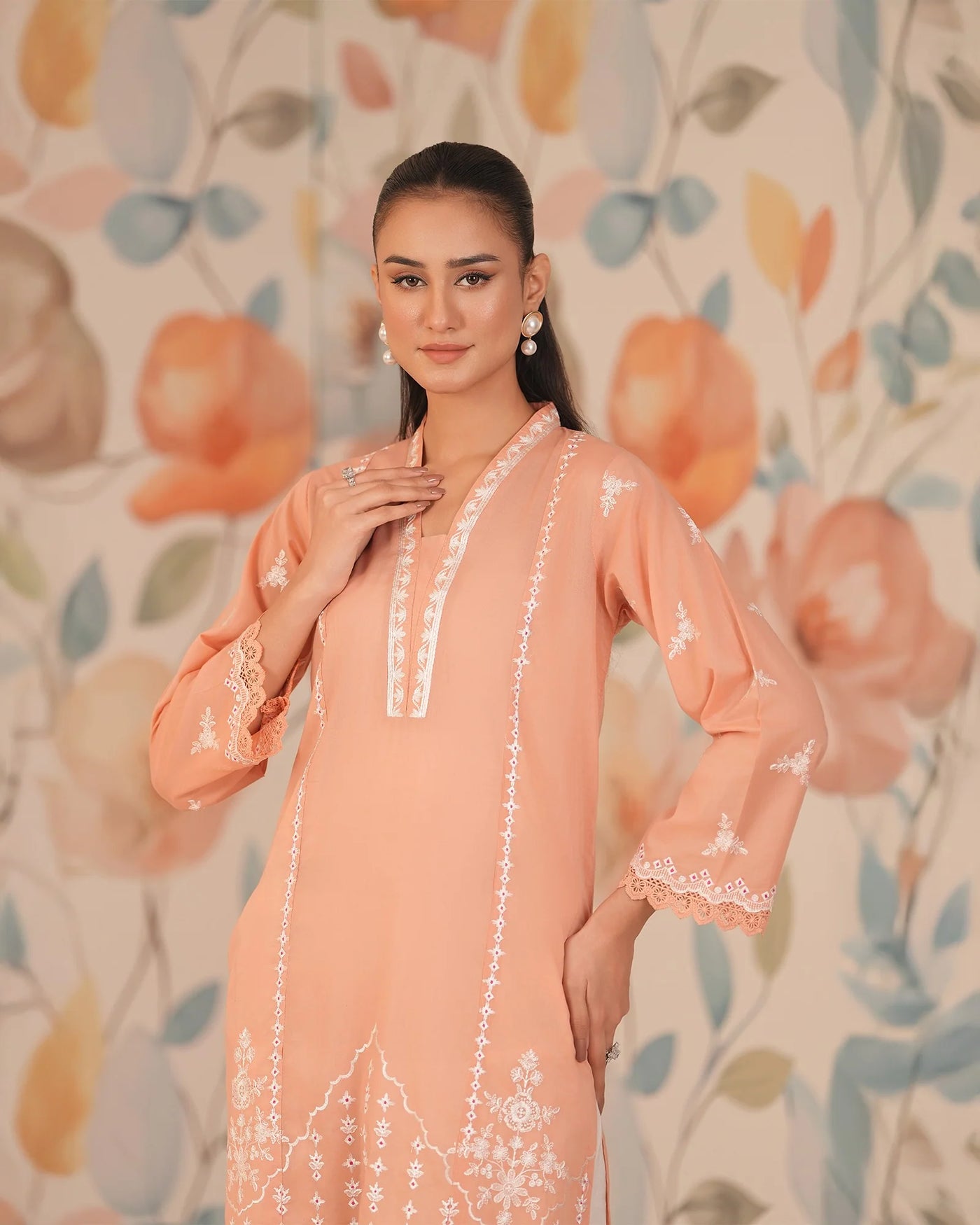 2-Piece Ready-to-Wear Lawn Suit | 17221-IG-LWN